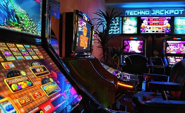 پاکستان میں Holland Casino کا آن لائن کیسینو سیکشن کھولیں۔